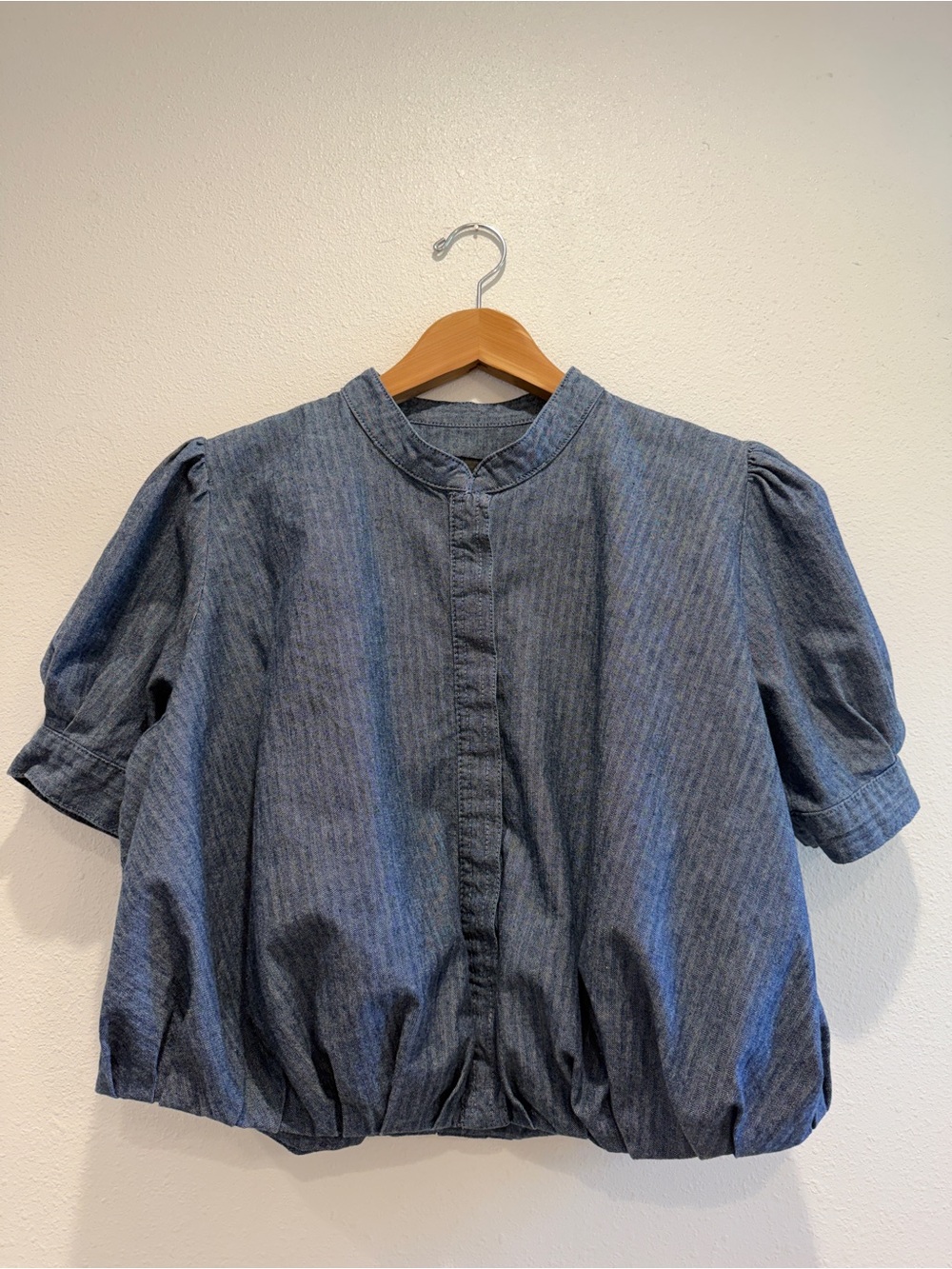 Zara Chambray Puff Sleeve Bubble Hem Blouse Top Lightweight Denim Women’s Medium